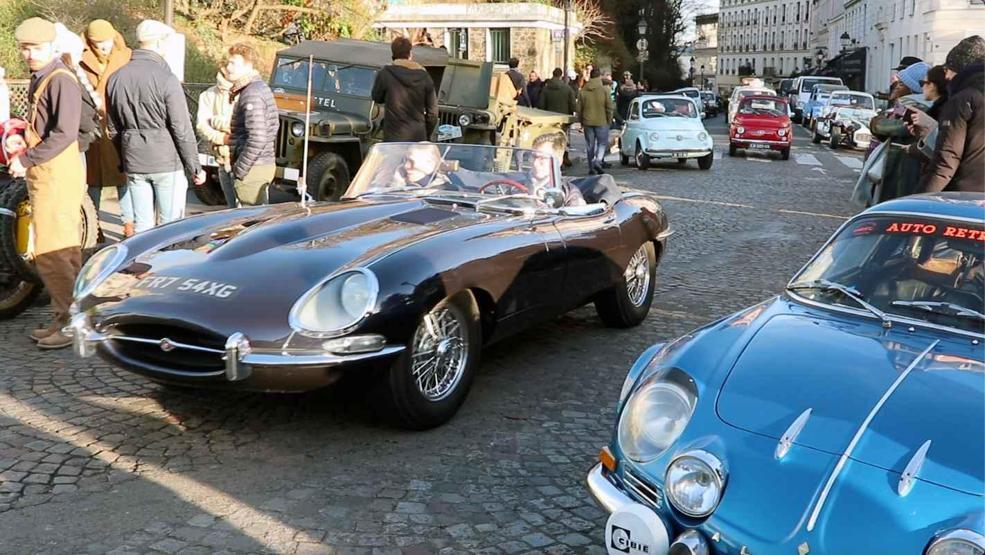 Fransa’da nostalji rüzgarı: Pariste klasik araba turu