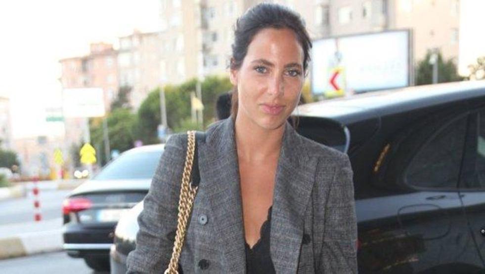 Zehra Çilingiroğlu yeni yaşını sevgilisiyle kutladı