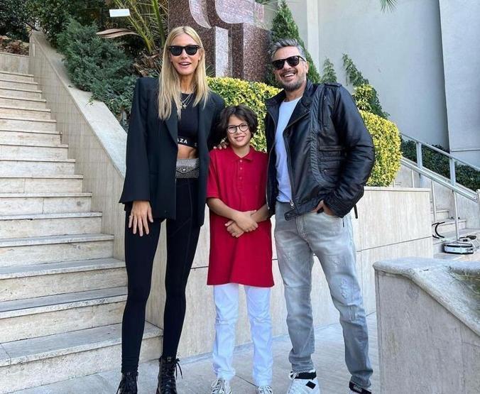 Çağla Şıkel ve Emre Altuğun arası bozuk mu