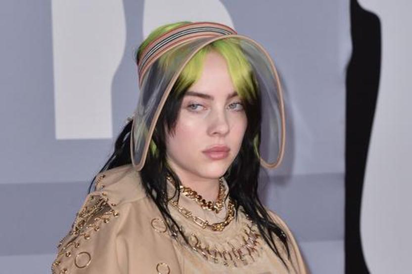 Billie Eilishin başı takıntılı hayranıyla dertte