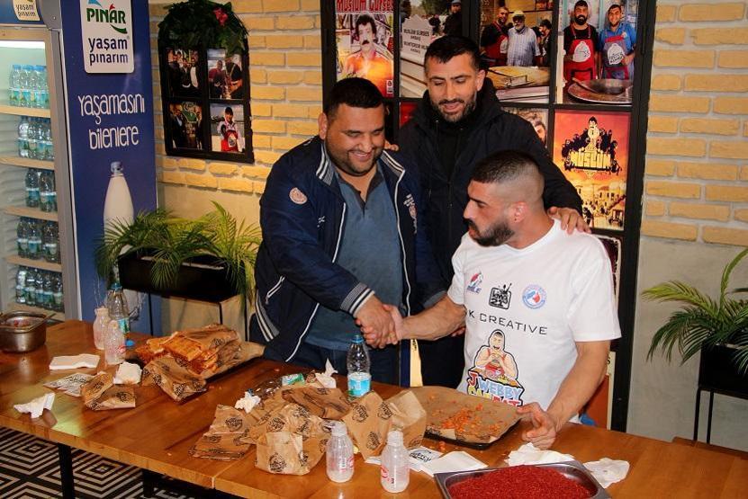 Adanada Uluslararası Acılı Tost yarışması: Kazanan Avustralyalı Webby oldu
