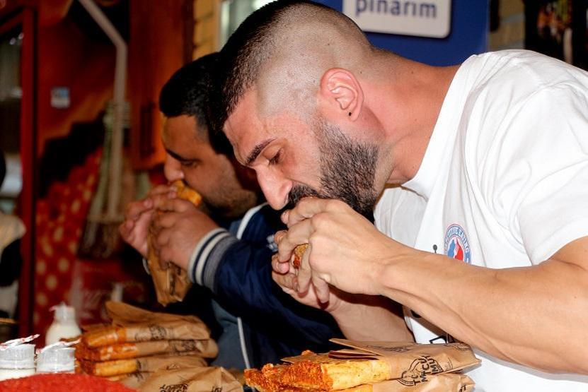 Adanada Uluslararası Acılı Tost yarışması: Kazanan Avustralyalı Webby oldu