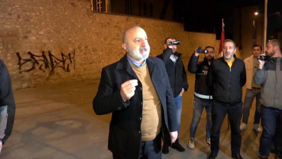 İsveç Konsolosluğu önünde Kuran-ı Kerimin yakılması protesto edildi