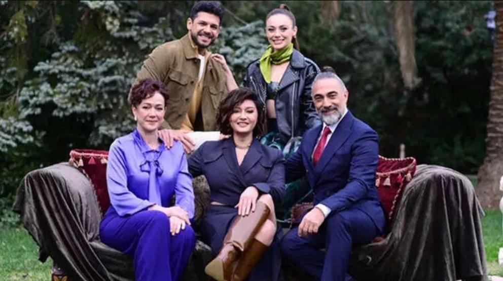 Kanal Dnin yeni dizisi Veda Mektubu sete çıktı
