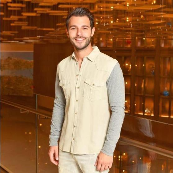 Hande Erçel ve Hakan Sabancı ilk kez aynı karede