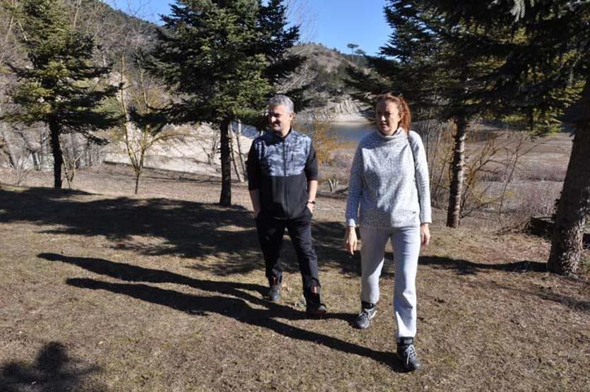 Sünnet Gölüne gelen ziyaretçiler umduğunu bulamıyor