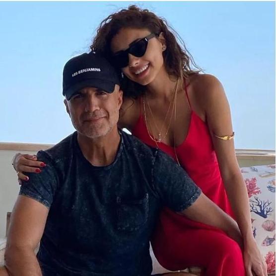 Özcan Deniz evlendi, annesi ise törene katılmadı