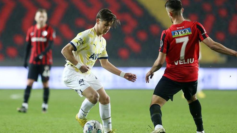 Fenerbahçede süre alamıyordu Ezeli rakipler Arda Güler için yarışta