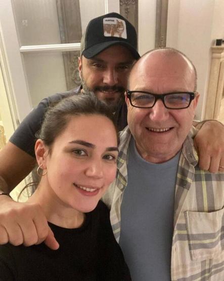Buse Varol Tektaşın babası kalp krizi geçirdi