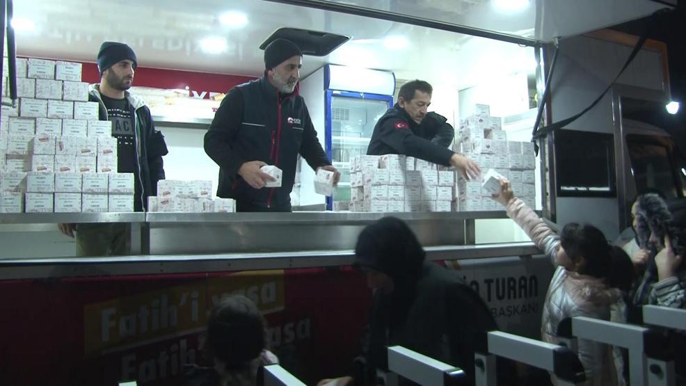 Regaip Kandilinde vatandaşlar Ayasofya Camiine akın etti