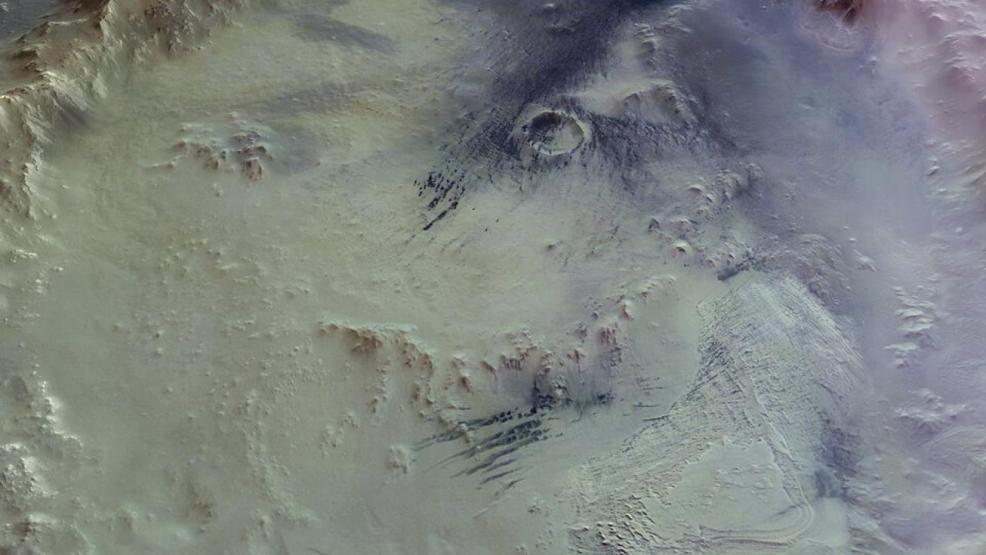 Astronomlar keşfetti Marsta bir ayı silüeti