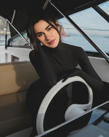 Nesrin Cavadzade: Öyle bir kadınım, biliyor musun