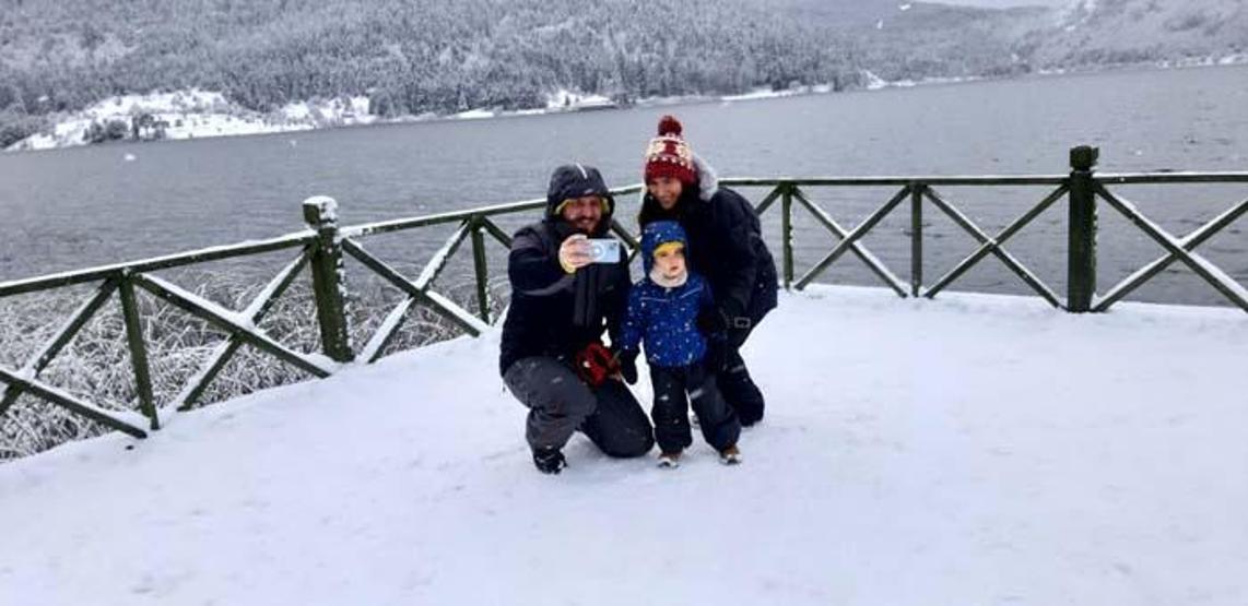 Abant karla şenlendi, doğaseverlerin akınına uğradı