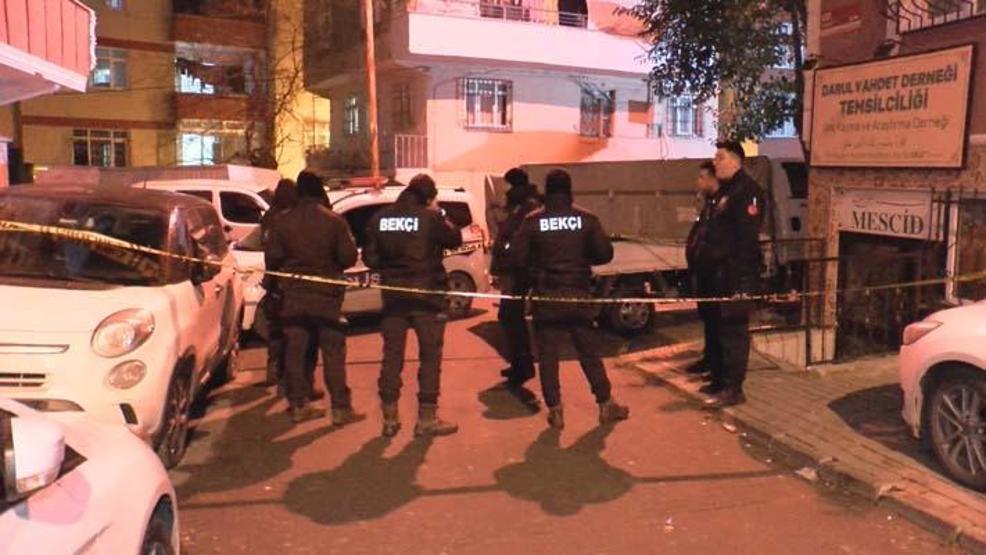 Boşanma aşamasındaki eşini sokak ortasında öldürdü, yakınlarına öldürdüm mesajı attı