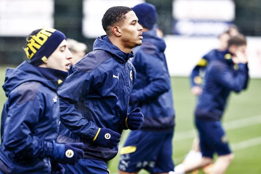 Fenerbahçede yeni transfer ilk idmanına çıktı