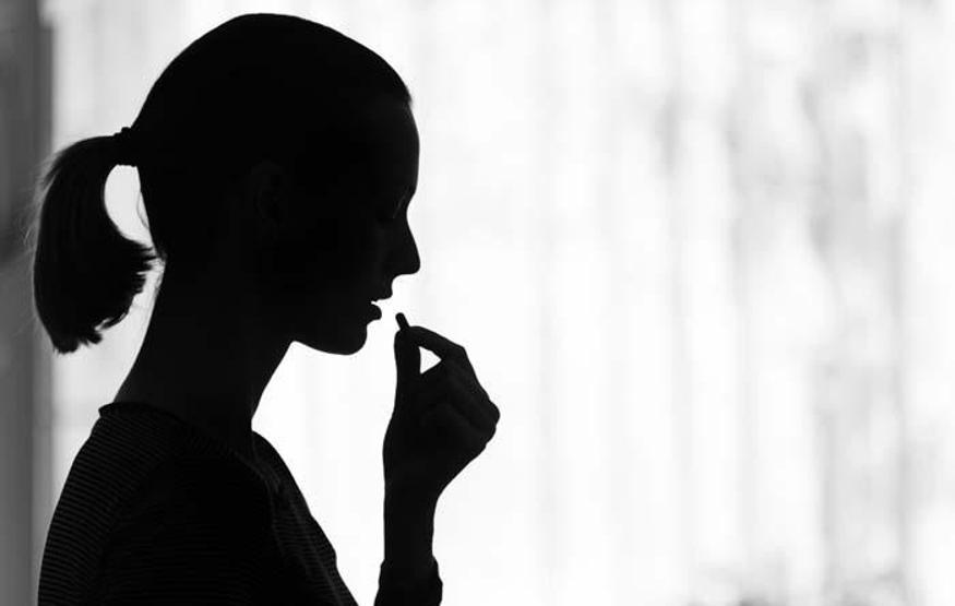 Antidepresan duyguları köreltiyor İlişkilerinizi ve vücut dilinizi etkileyebilir Nasıl mı