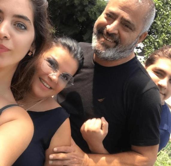 Elif Karlı çocuklarına acı haberi nasıl verdiğini anlattı