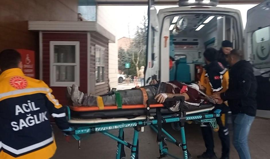 Bursada inanılmaz olay...3.kattan ağabeyinin üzerine düştü: 2 yaralı