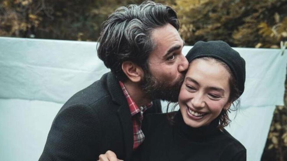 Neslihan Atagülün transparan elbisesi olay yarattı