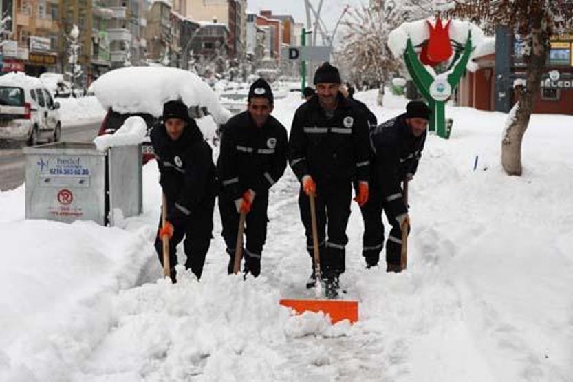 Fotoğraflar Türkiyenin doğusundan: Kar kalınlığı 1 metreyi aştı