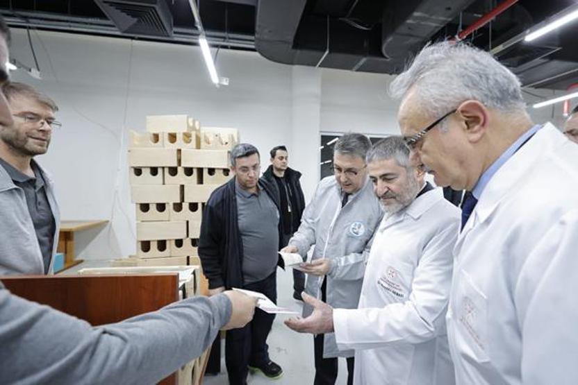 Bakan Nebatiden Darphane ziyareti