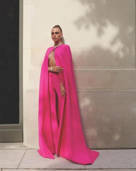 Serenay Sarıkaya makyajsız görüntülendi