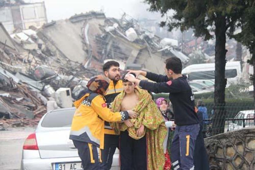 Deprem Hatayı yıktı Çok sayıda kişi enkaz altında