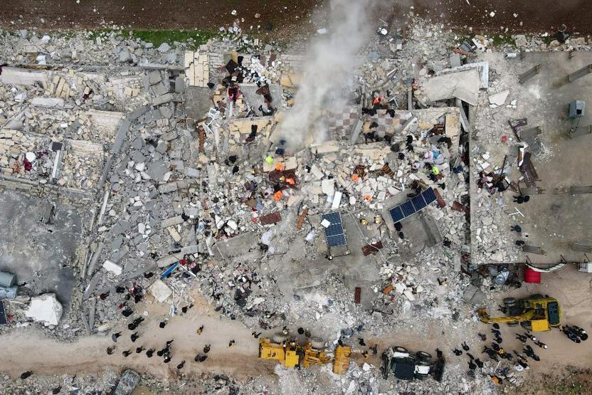 7,7lik deprem çevre ülkeleri de vurdu: Suriye’den ilk kareler