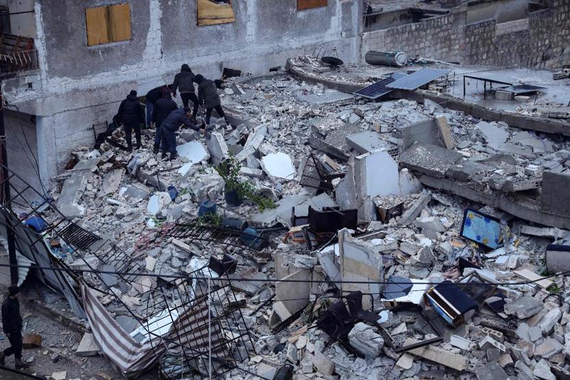 7,7lik deprem çevre ülkeleri de vurdu: Suriye’den ilk kareler