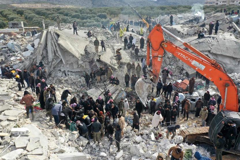 7,7lik deprem çevre ülkeleri de vurdu: Suriye’den ilk kareler