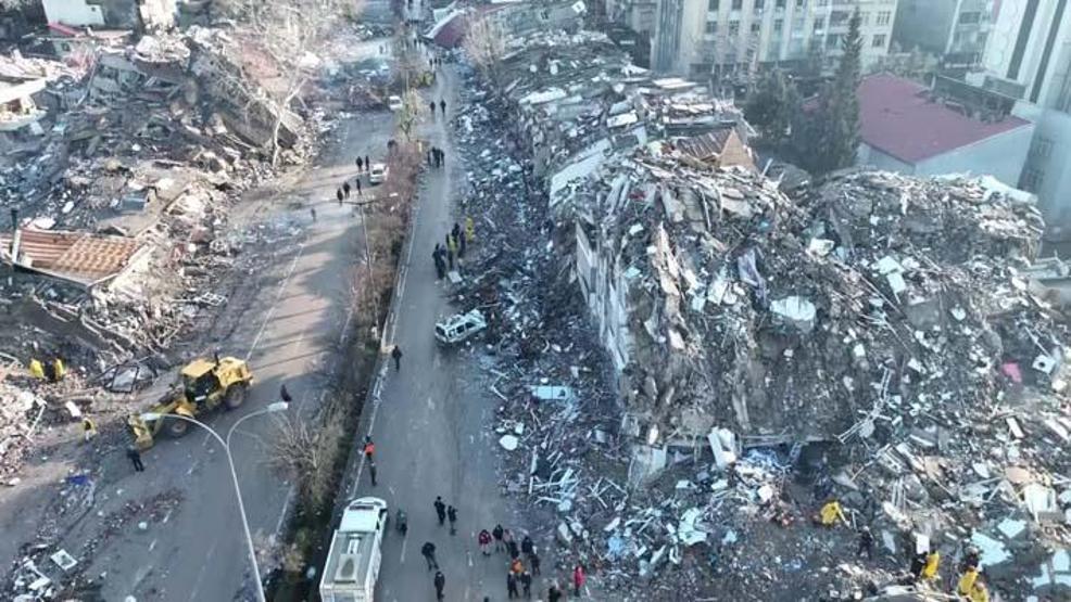 SON DAKİKA: Depremin vurduğu Kahramanmaraşta kahreden görüntüler