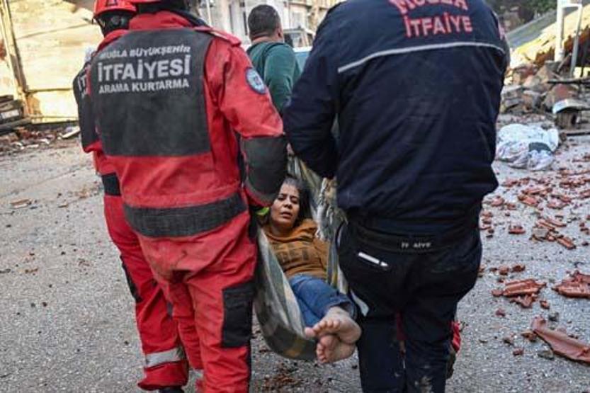 Son dakika... Türkiye 7.7 ve 7.6lık iki depremle sarsıldı İşte deprem felaketinden kareler