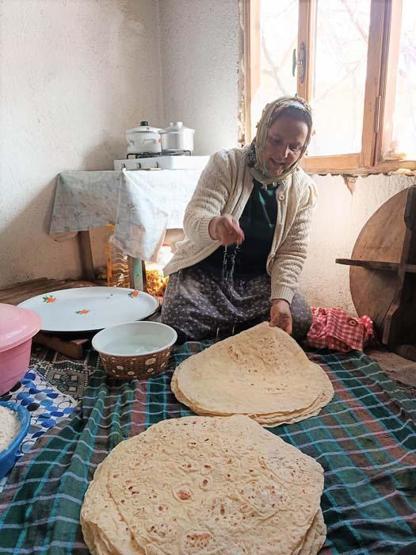Ev hanımlarından depremzedelere imece usulü yardım eli