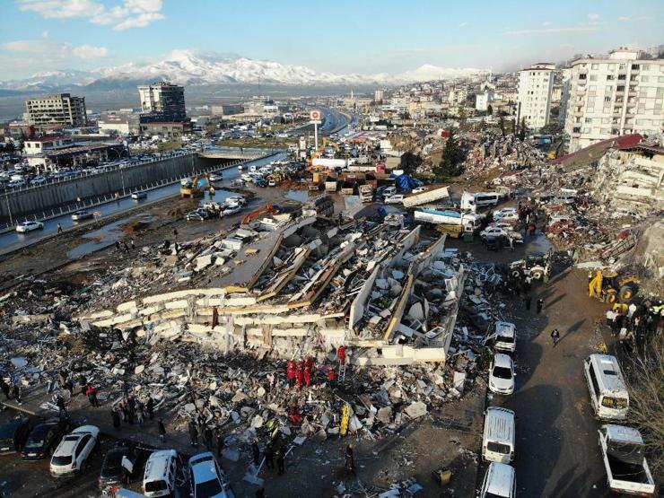 Sosyal medyada deprem kâhinleri iş başında Bir depremi önceden bilmek mümkün mü