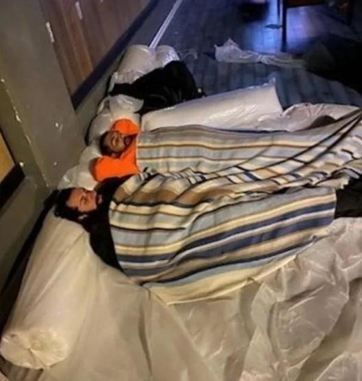 Seren Serengilin sevgilisi depremde annesini kaybetti Paylaştığı fotoğraf görenleri hüzne boğdu