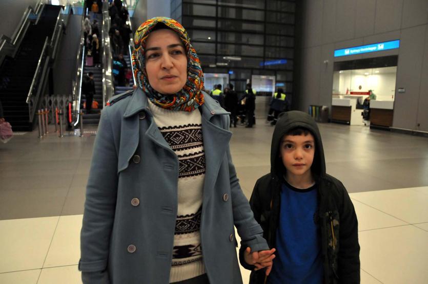 İstanbula gelen depremzedeler yaşadıklarını anlattı: Çok büyük bir felaket