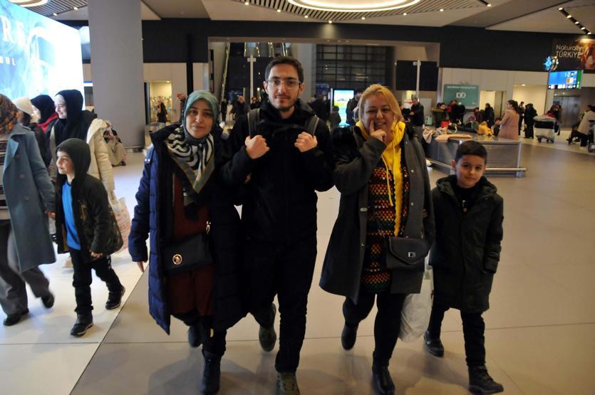 İstanbula gelen depremzedeler yaşadıklarını anlattı: Çok büyük bir felaket