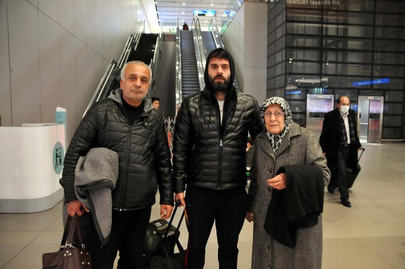 İstanbula gelen depremzedeler yaşadıklarını anlattı: Çok büyük bir felaket