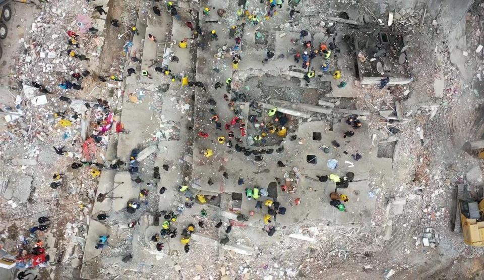 Diyarbakır’da depremin verdiği hasar havadan görüntülendi
