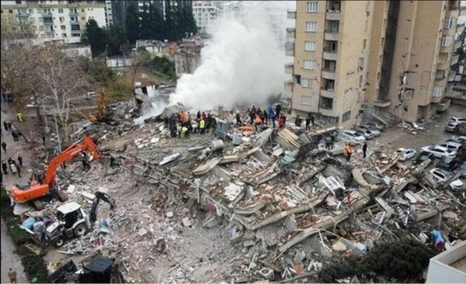 Gupse Özay: Enkazdan sesleri geldiği halde dokunulamayan herkesten özür dilerim
