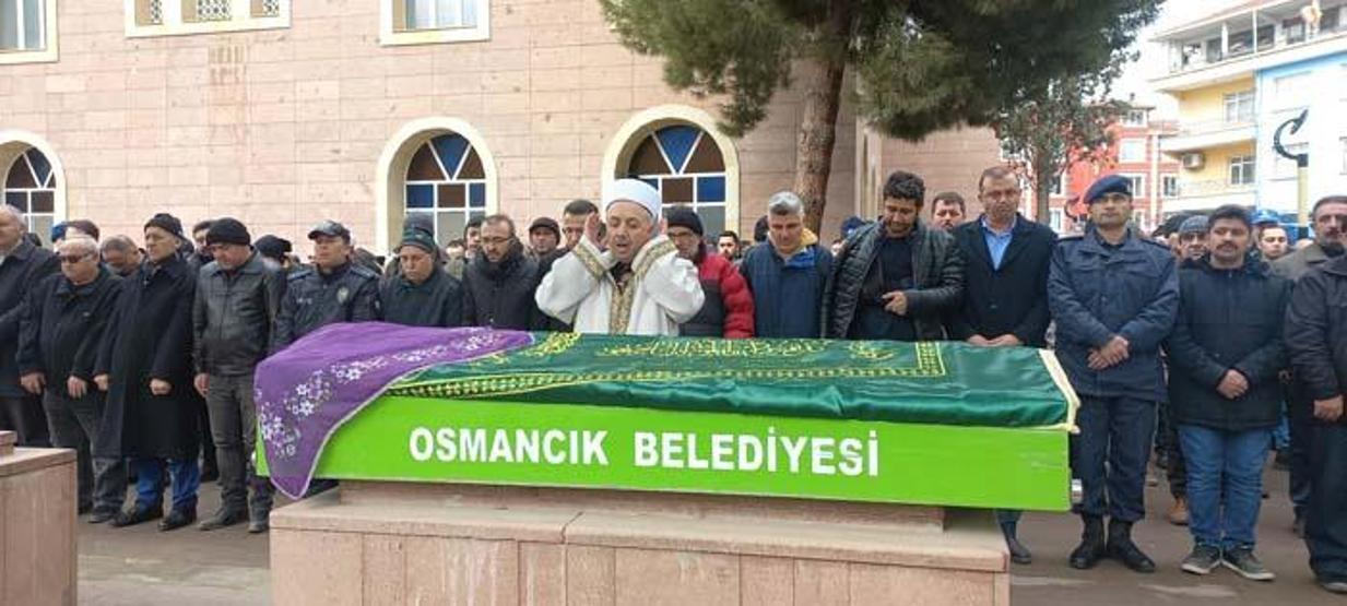 Depremde hayatını kaybeden Fatma Gizem Doğan toprağa verildi