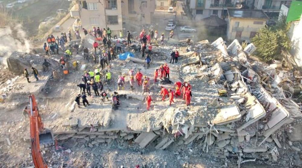 Pınar Altuğ bebeklere mama gönderilirken en büyük eksikliğe dikkat çekti