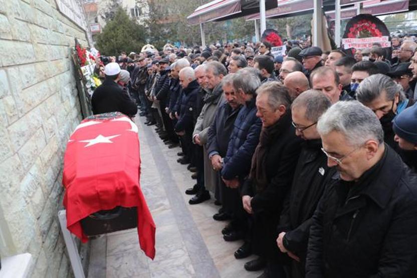 Depremde hayatını kaybeden Melike, gözyaşlarıyla toprağa verildi