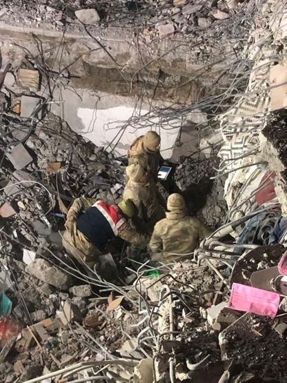 Deprem yaralanmalarında ne yapmalı Dr. Demet Erciyes yazdı...