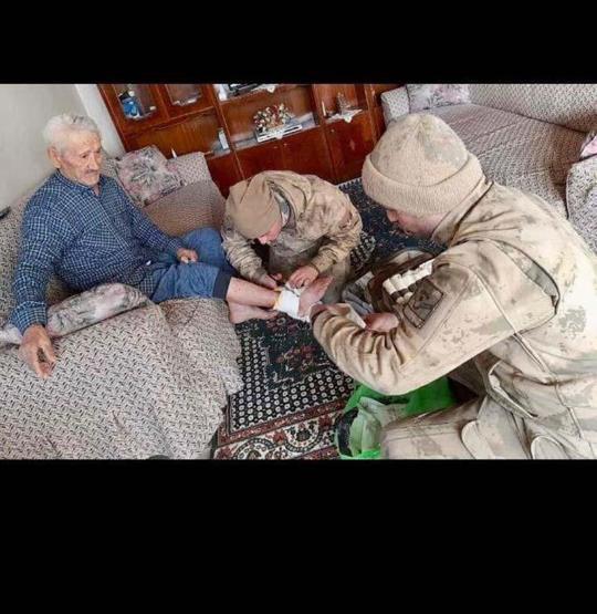 Deprem yaralanmalarında ne yapmalı Dr. Demet Erciyes yazdı...
