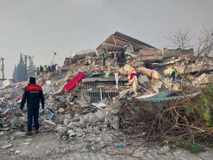 Deprem sonrası ortaya çıkabilecek hastalıklar Kimler hangi risk altında Uzman isim tek tek anlattı, önemli uyarılarda bulundu