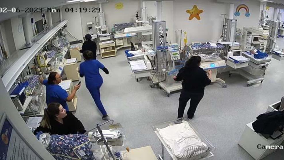 Depremde kuvözdeki bebeklere koştular