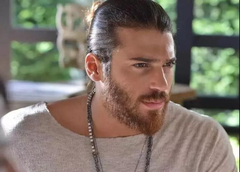Can Yaman, 1 milyon 550 bin TLlik bağış yaptı