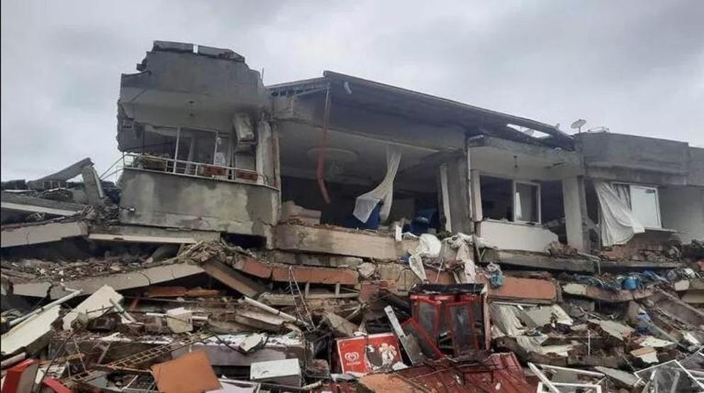 Can Yaman, 1 milyon 550 bin TLlik bağış yaptı
