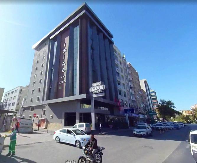 Otel enkazında öğrenciler rehberler can verdi Adıyaman’da yıkılan otelin öncesi sonrası